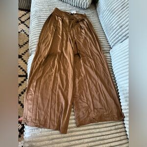 NWT- silky high rise pants with pockets, size S